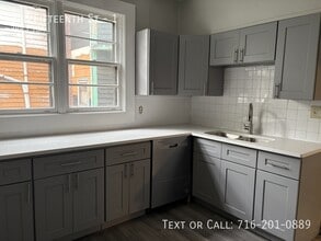 Building Photo - 328 15th St