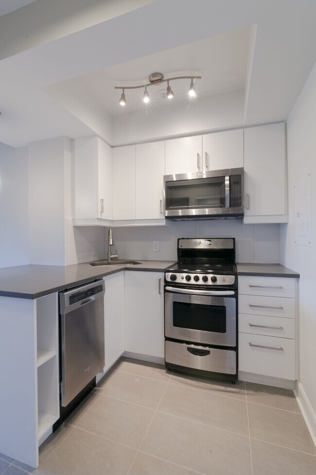 Photo du bâtiment - 3455 Rue Aylmer