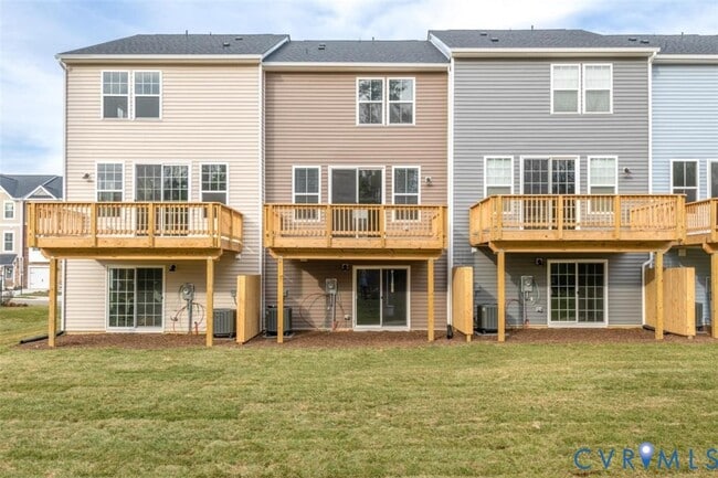 Building Photo - 600 Rivanna Hl Rd