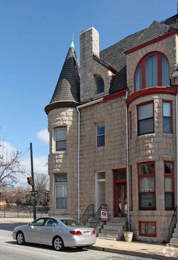 Building Photo - 2339 N Calvert St