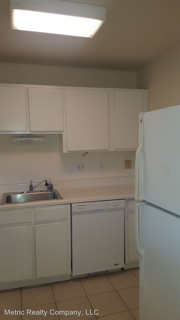 Foto del edificio - 2 br, 1.5 bath House - 1605-E Merry Oaks Road