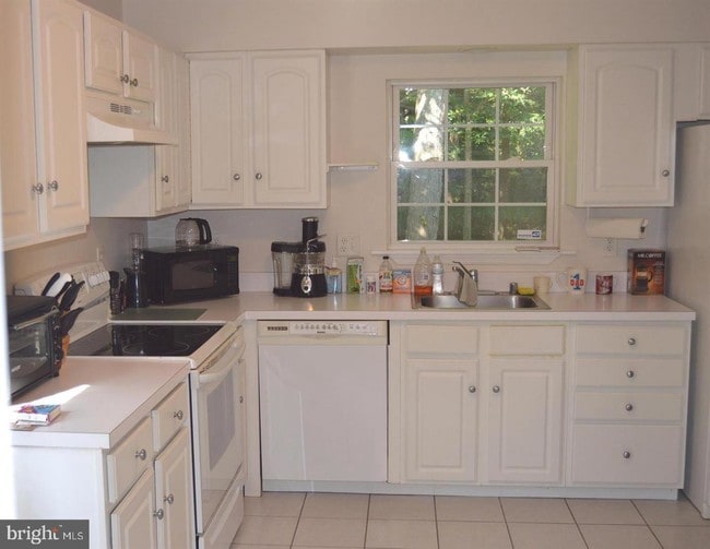 Building Photo - 3617 Edgemont St