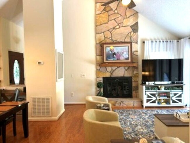 Foto del edificio - 606 Safe Harbor Cir