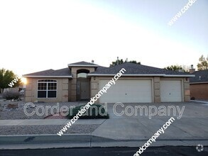 Building Photo - 9701 Tapatio Dr NW
