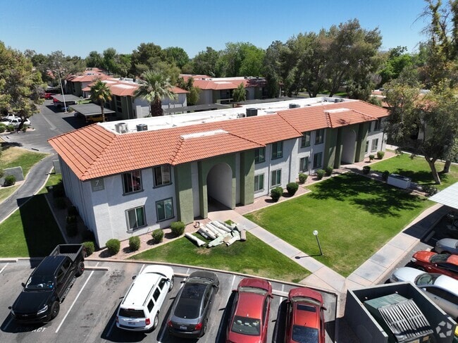 3D Exterior - Sahara and Playa Palms