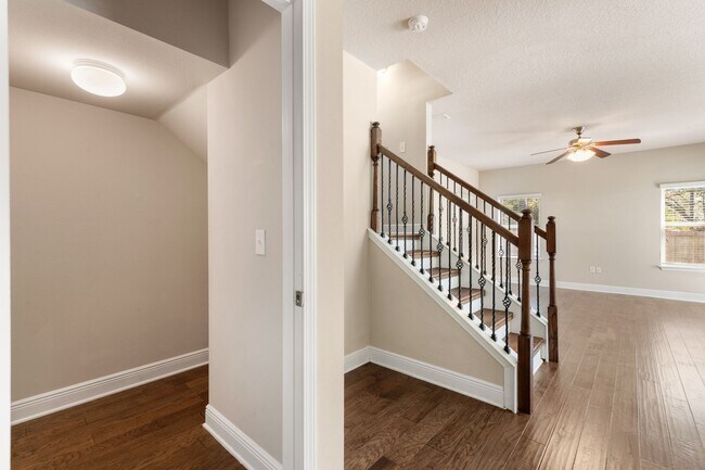 Building Photo - 9 Tranquility Ct