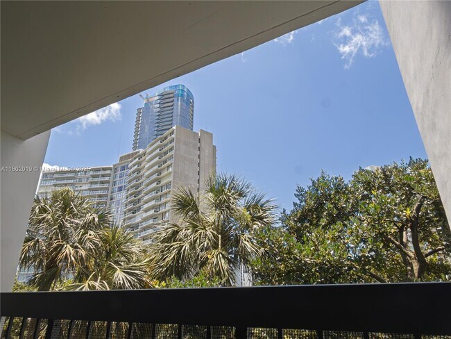 Foto del edificio - 2333 Brickell Ave