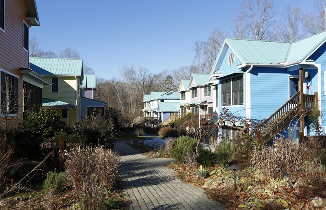 Foto del edificio - Pacifica Co-Housing