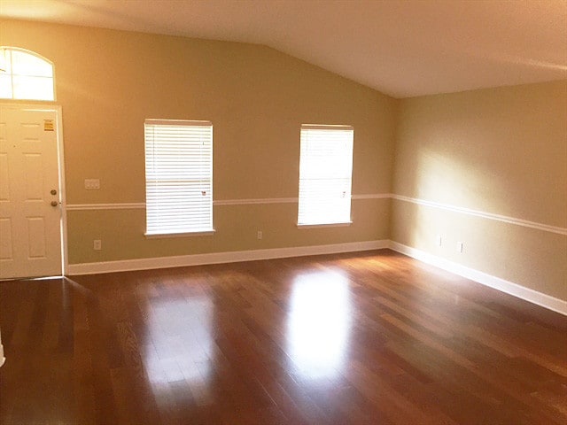 Foto del edificio - 2476 Winchester Ln