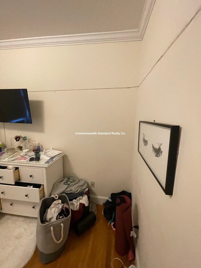 Foto del edificio - 27 Glenville Ave