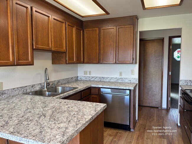 Foto del edificio - 18303 104th Street Ct E