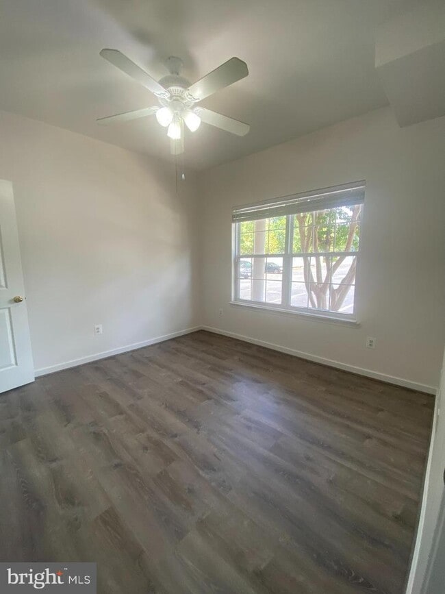 Building Photo - 805 Latchmere Ct