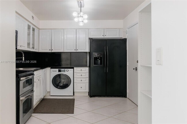 Foto del edificio - 6770 Indian Creek Dr