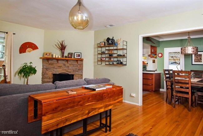 Foto del edificio - 3 br, 2 bath House - 1821 Harding Ave