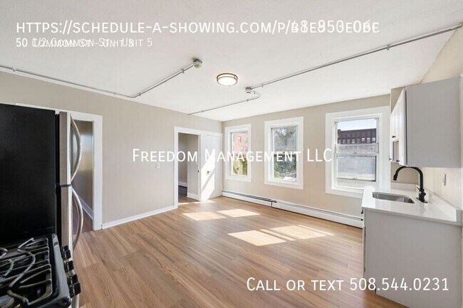 Building Photo - 50 1/2 Common St-Unit 5