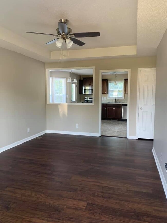 Building Photo - 2837 Teakwood Dr