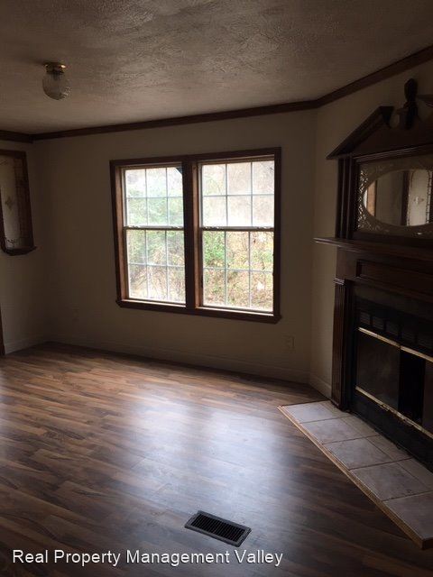 Building Photo - 4 br, 2 bath House - 203 1st South East