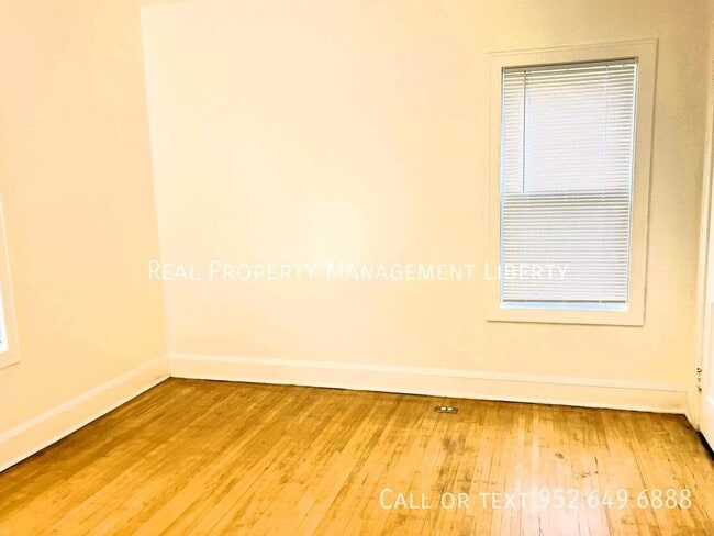 Building Photo - 4110 3rd Ave S