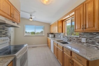 Building Photo - 4243 S Lynne Ln