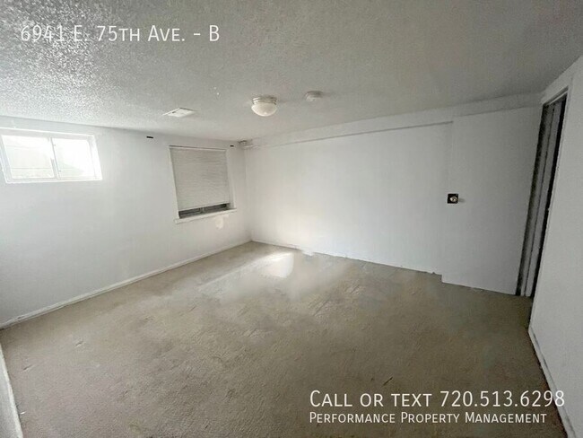 Foto del edificio - 6941 E 75th Ave