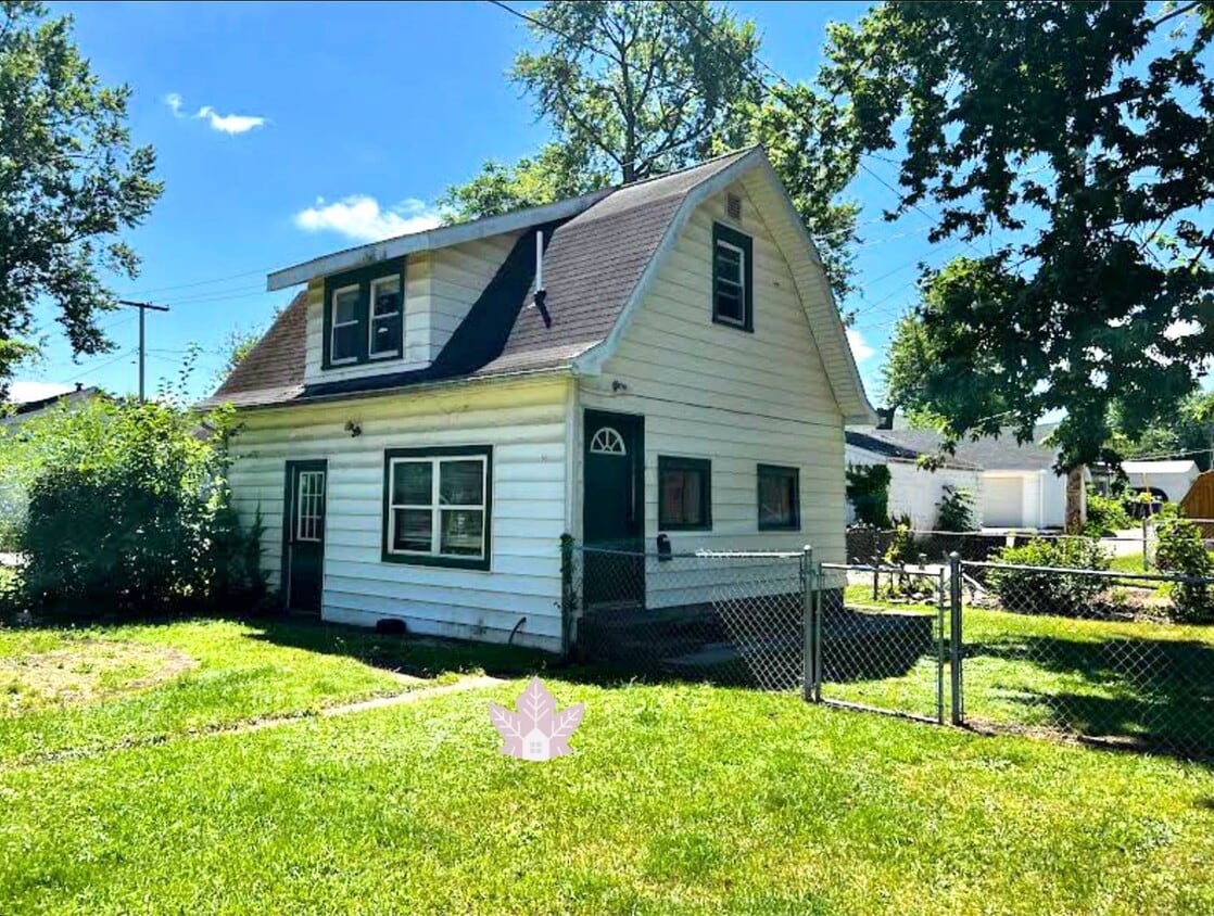 Primary Photo - Peaceful 1-Bedroom Retreat with Private Yard