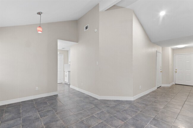 Foto del edificio - 8314 Poplar Ridge Ln