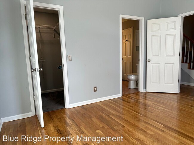 Building Photo - 3 br, 2 bath House - 1725 Blakewood Court