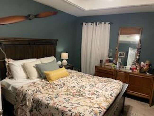 Building Photo - Live the Legacy Life – 3 Bed, 2 Bath Beauty!