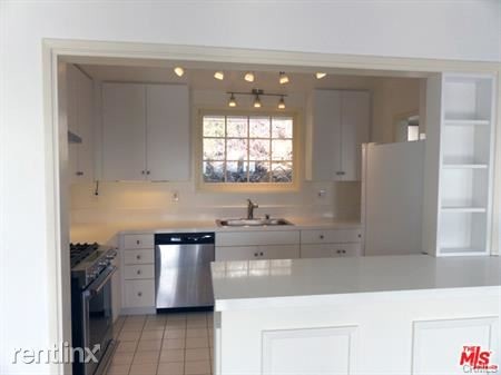 Primary Photo - 2 br, 2 bath House - 1676 Marmont Ave