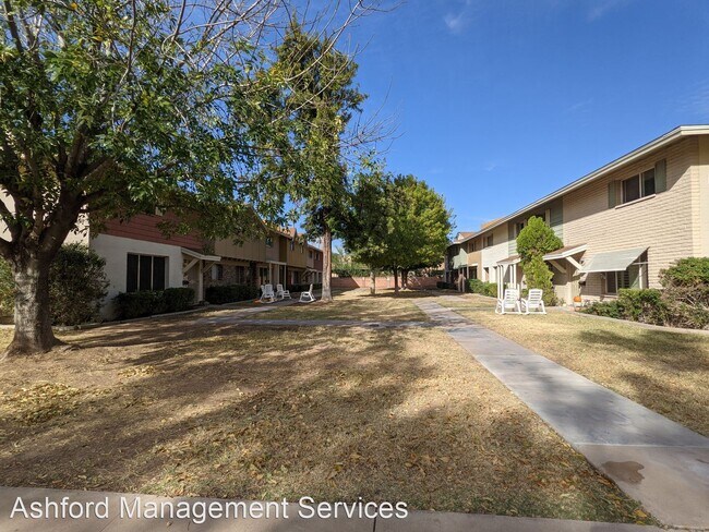 Building Photo - 3 br, 2.5 bath House - 8446 E Montebello Ave