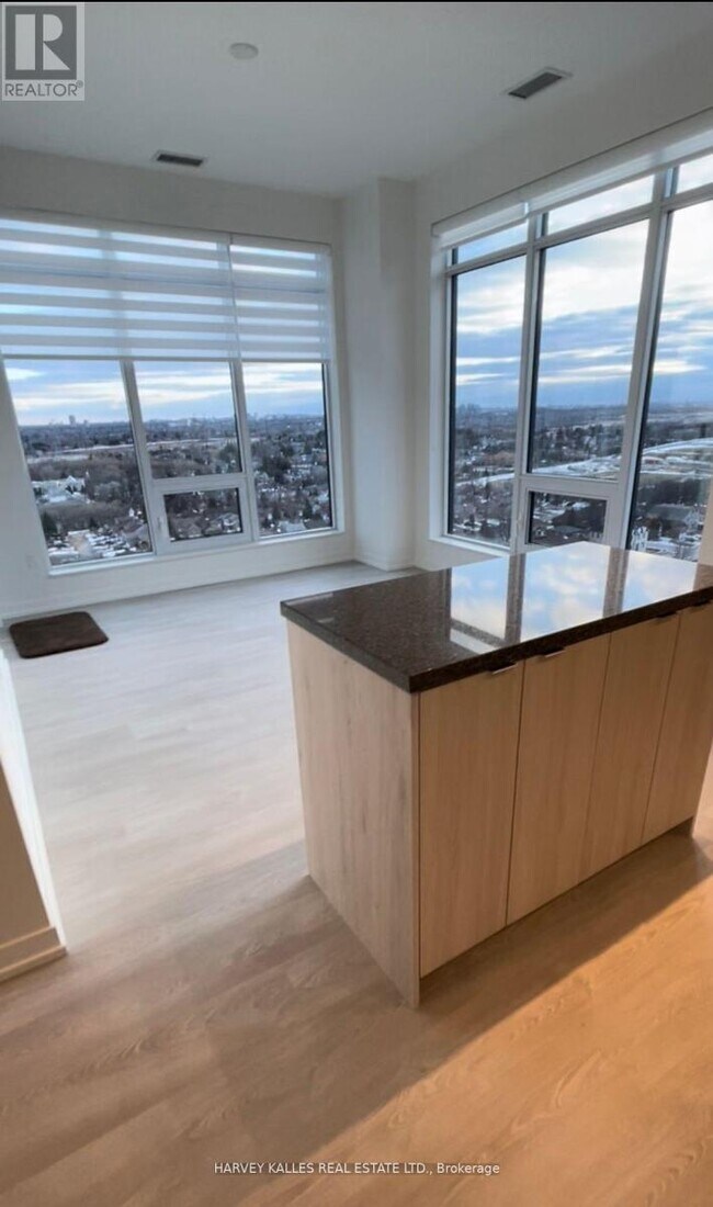 Photo du bâtiment - 8868 Yonge St