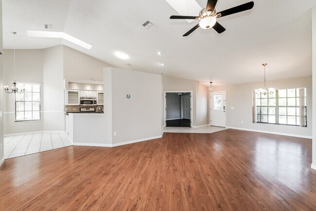 Foto del edificio - 14525 Pimberton Dr