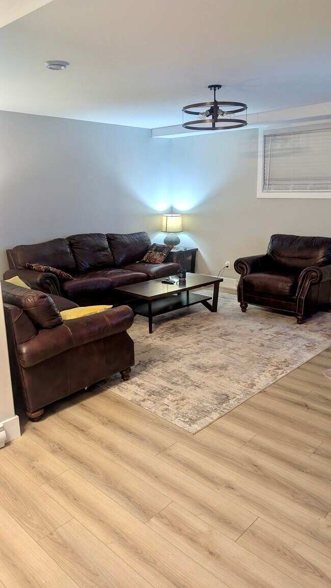 Photo du bâtiment - 72 Reddy Dr