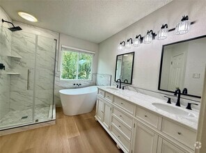 Building Photo - 1502 Woodstone S