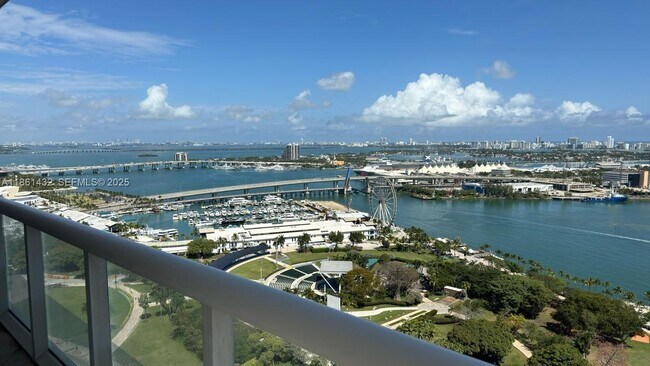 Foto del edificio - 50 Biscayne Blvd