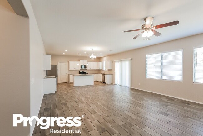 Foto del edificio - 5772 W Wayland Dr