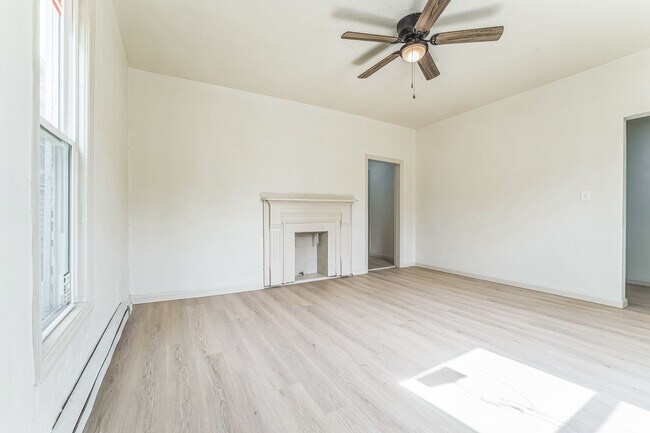 Foto del edificio - 419 Walnut Ave