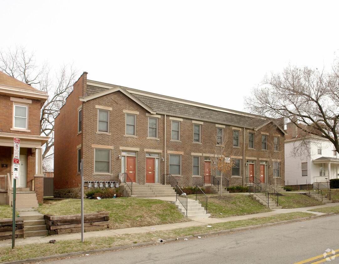 Foto principal - 408-416 Chittenden Ave