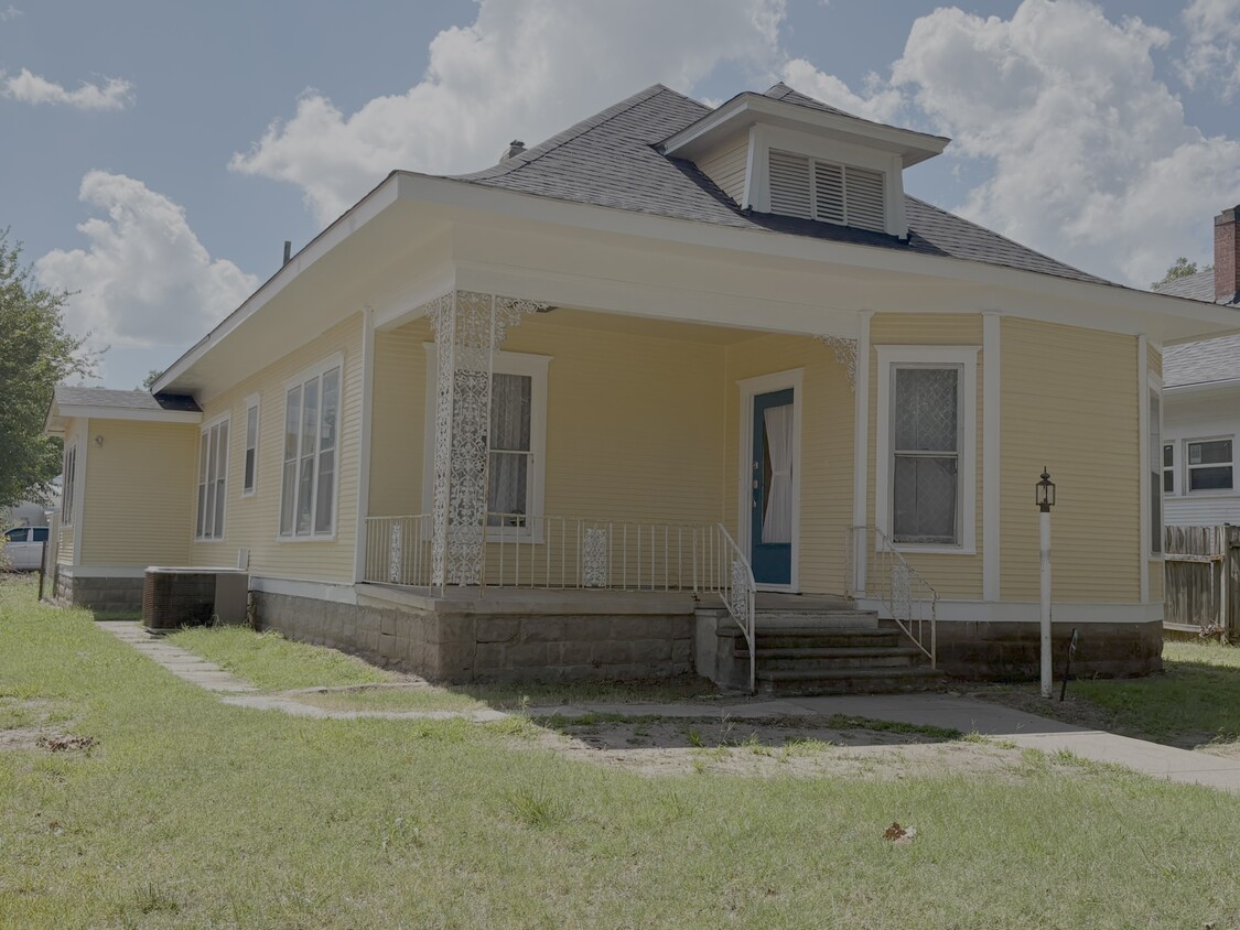 Frente de la casa - 538 N Aydelotte Ave