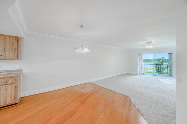 Foto del edificio - RENT NOW and receive the rest of OCTOBER F...