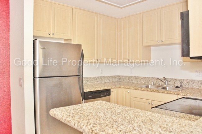 Foto del edificio - 10006 Maya Linda Rd