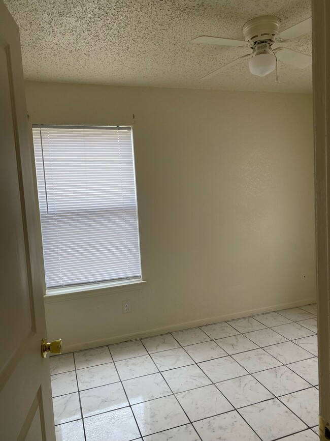 Building Photo - 1104 Georgetown Rd