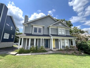 Building Photo - 229A Orlando Ave