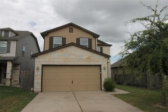 Building Photo - 907 Solitude Dr