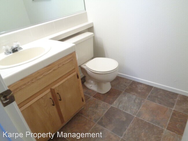 Building Photo - 3 br, 2.5 bath House - 6000 AMBERGROVE ST