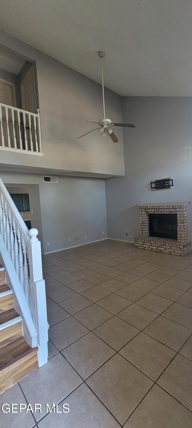 Building Photo - 11855 Stone Castle Dr