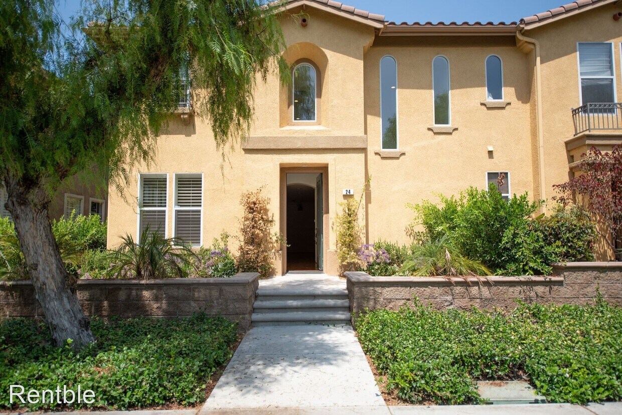Foto principal - 3 br, 2.5 bath House - 24 Apple Valley
