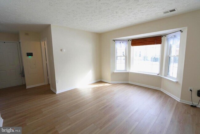 Foto del edificio - 6126 St Anthonys Ct