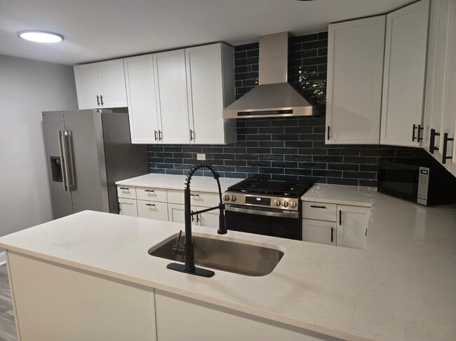 Building Photo - 456 W Inverrary Ln