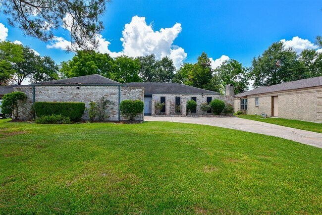 Building Photo - 13727 Wickersham Ln